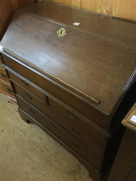 Early Georgian oak bureau